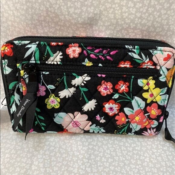 Vera Bradley RFID Turnlock Wallet in Signature Cotton - Tangerine Twist - Picture 2 of 6